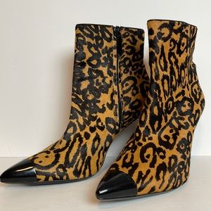 Calvin Klein Ravie calf hair leopard print booties, Wm’s Sz 9.5
